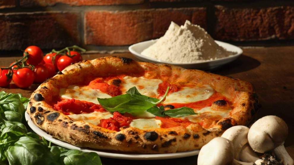 Pizza-Margherita-Cucina italiana e golf